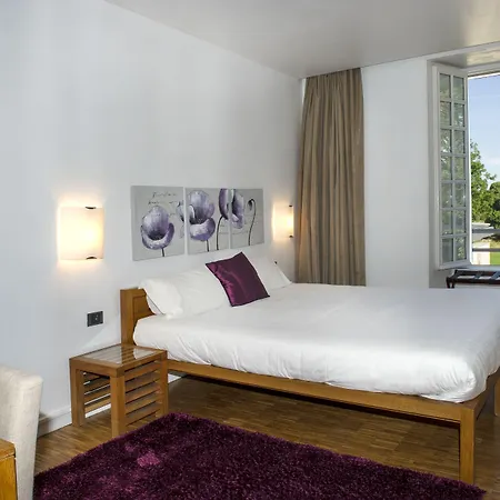 Domaine De Barres Отель 3*
