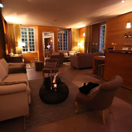 Domaine De Barres Отель Лангонь